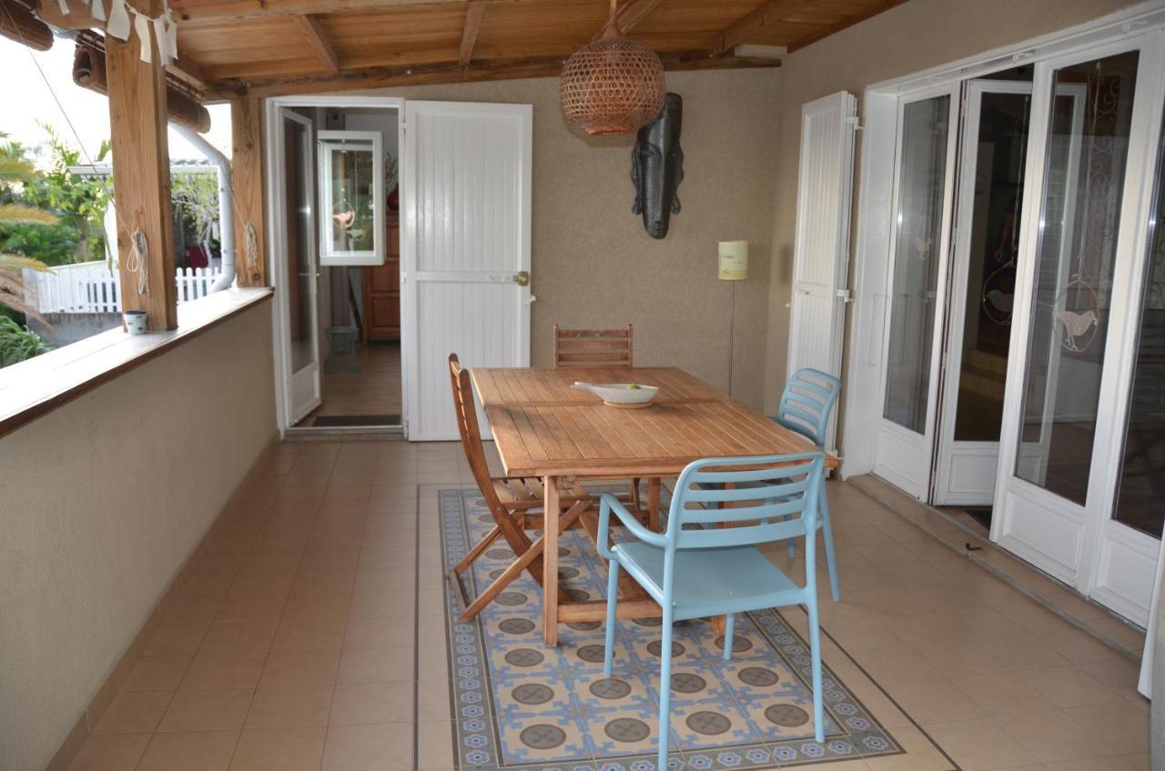 Au Claire De L'Eau Apartment Сен-Лу Екстериор снимка