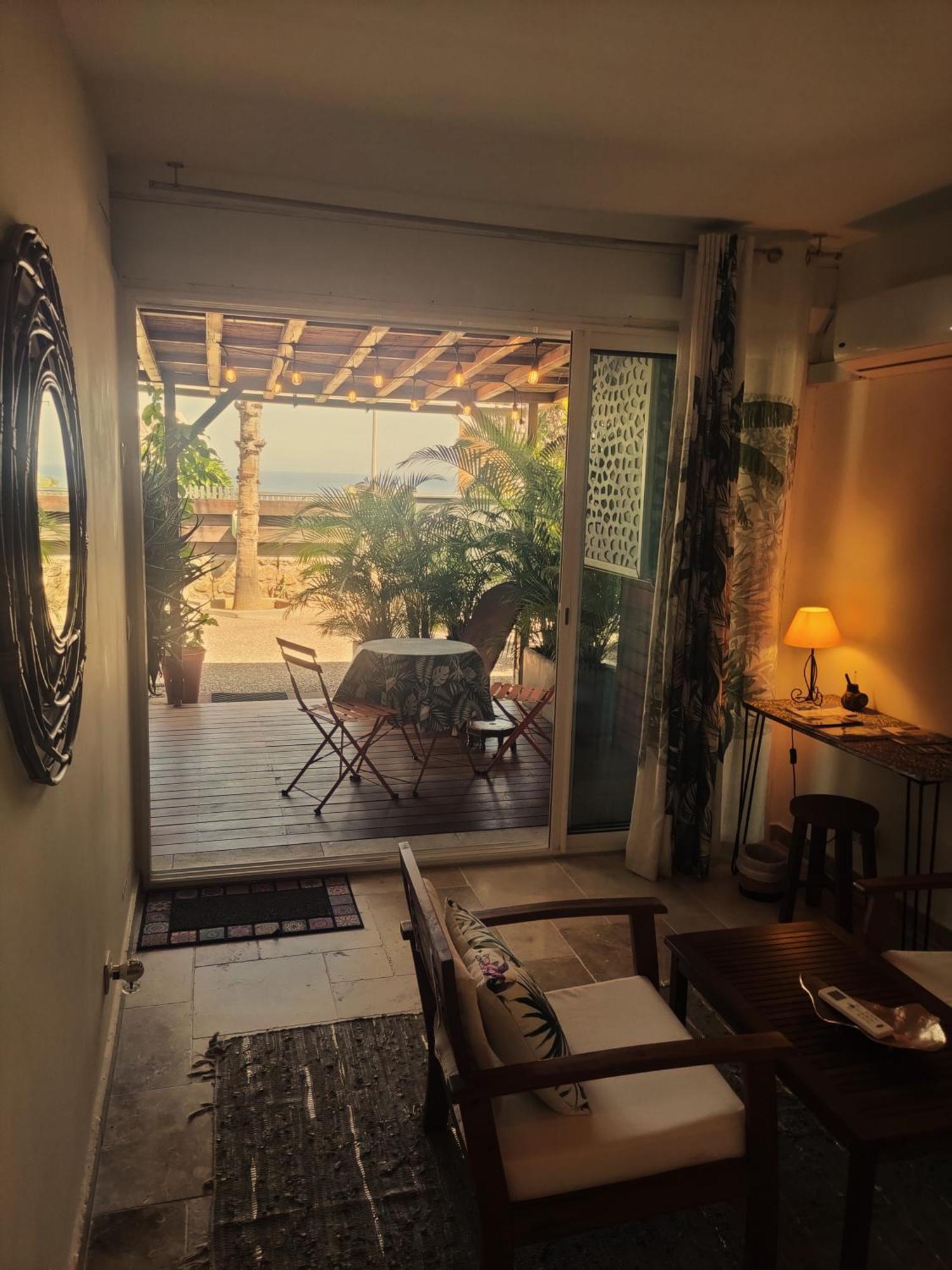 Au Claire De L'Eau Apartment Сен-Лу Екстериор снимка